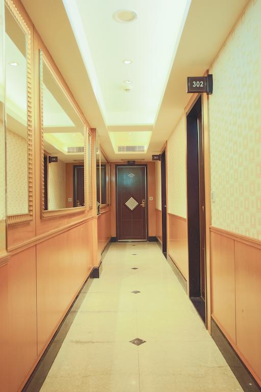 Best Love Boutique Hotel Taipei Extérieur photo