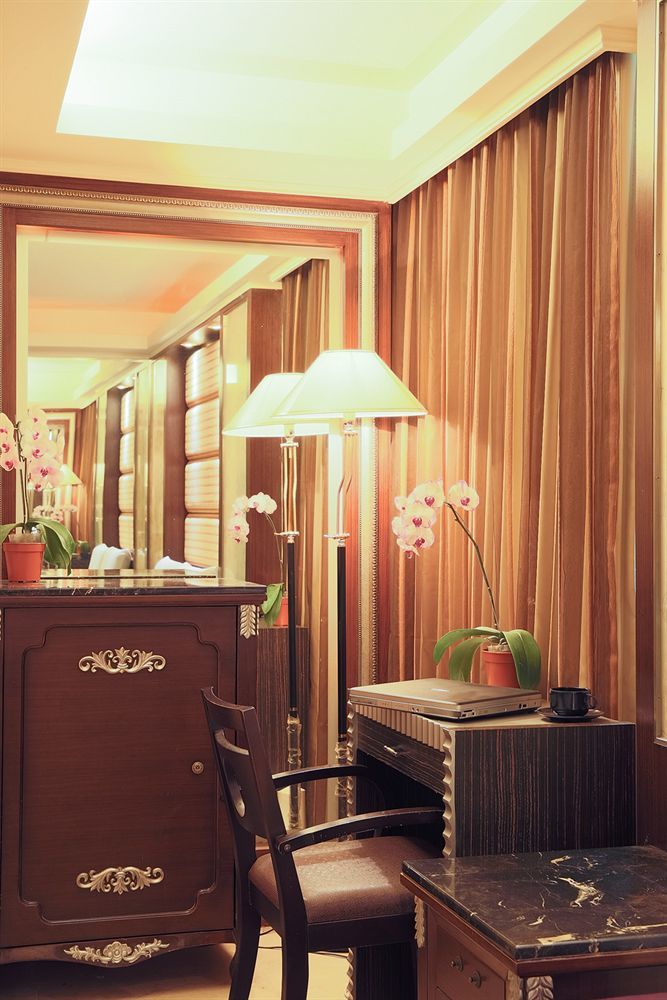 Best Love Boutique Hotel Taipei Extérieur photo