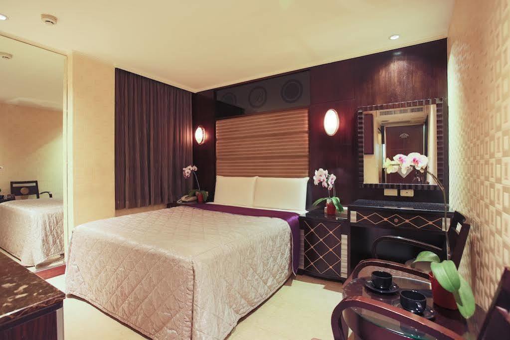 Best Love Boutique Hotel Taipei Extérieur photo